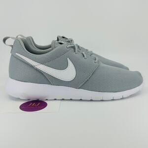 Nike Roshe One Wolf Grey (GS) Sneakers 599728-033 Size 6 Youth/7.5 Women's